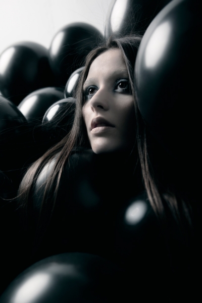 http://www.oneeyeland.com/photo4/conceptual/one_eyeland_mermaid_ii_by_gonzaga_manso_67036.jpg